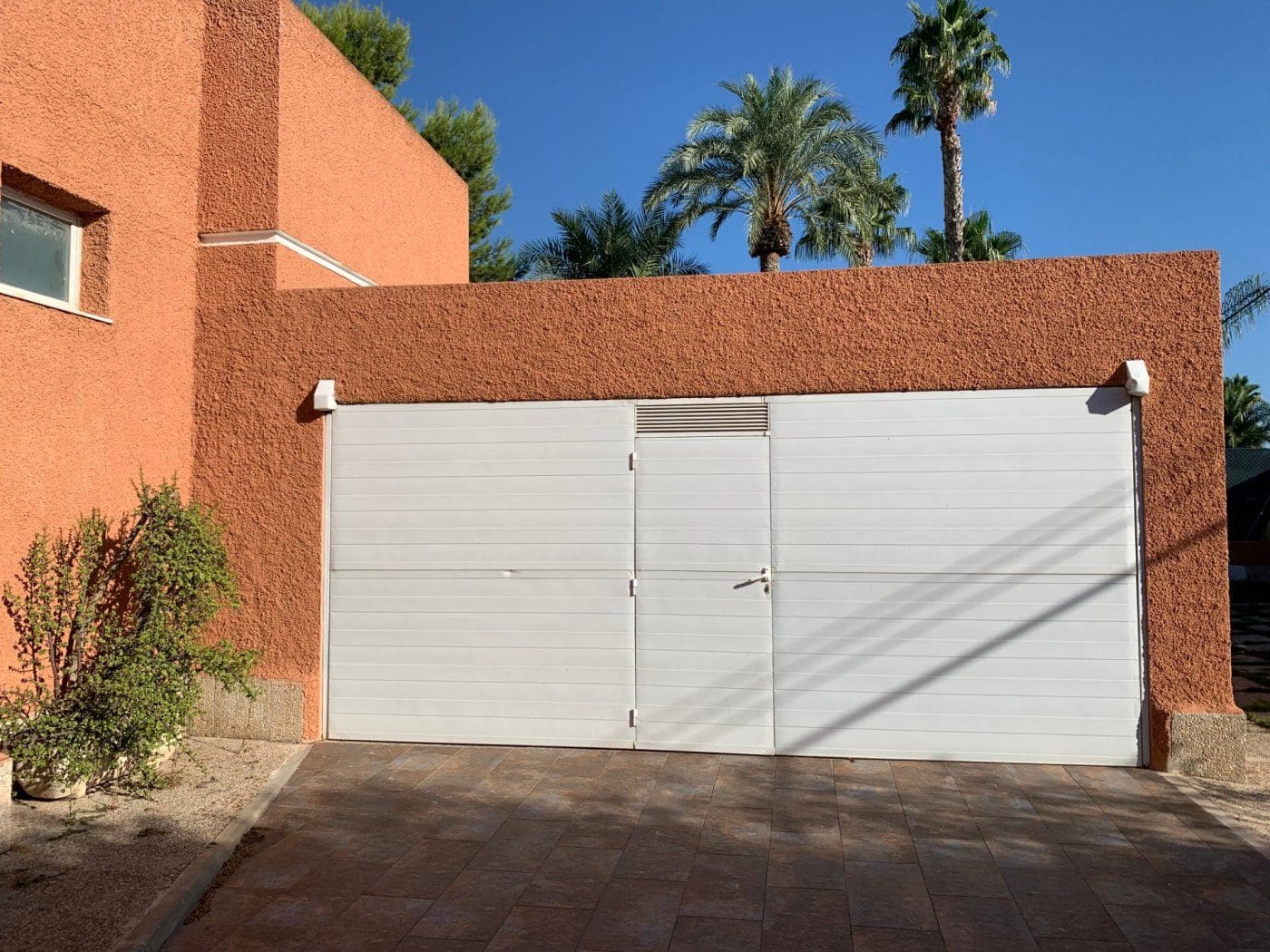 5 soveværelse Villa til salg i Matola med swimmingpool garage - € 649.900 (Ref: 8946176)