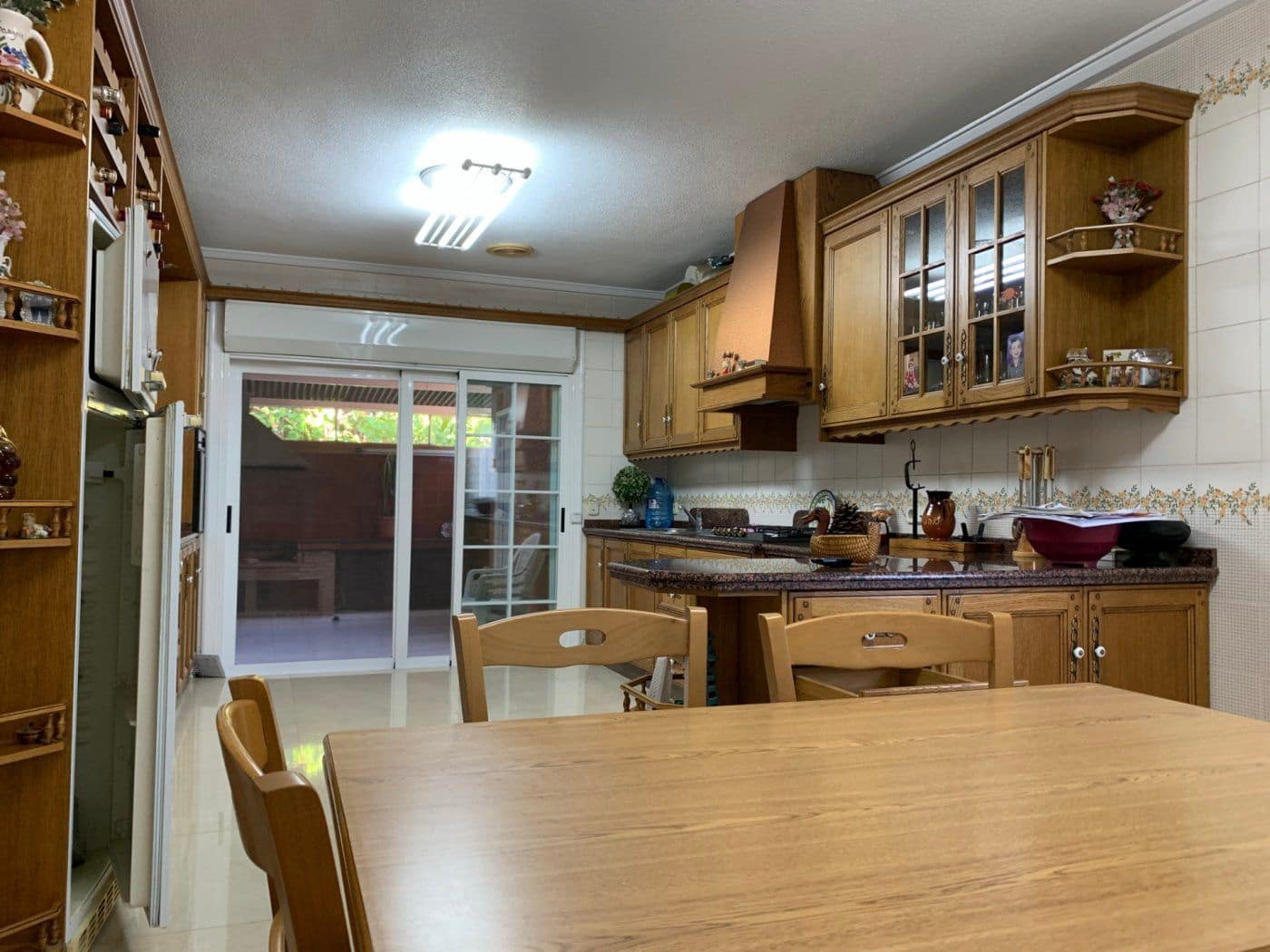 5 soveværelse Villa til salg i Matola med swimmingpool garage - € 649.900 (Ref: 8946176)