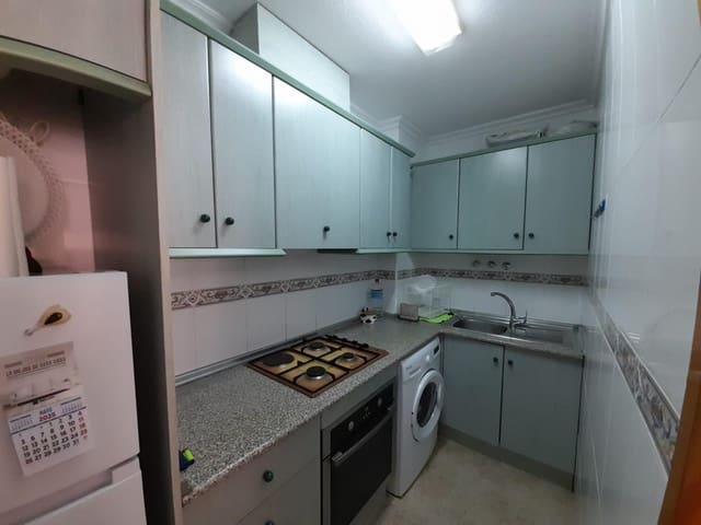 2 soveværelse Lejlighed til leje i Playa del Acequión, Torrevieja - € 850 (Ref: 8985860)
