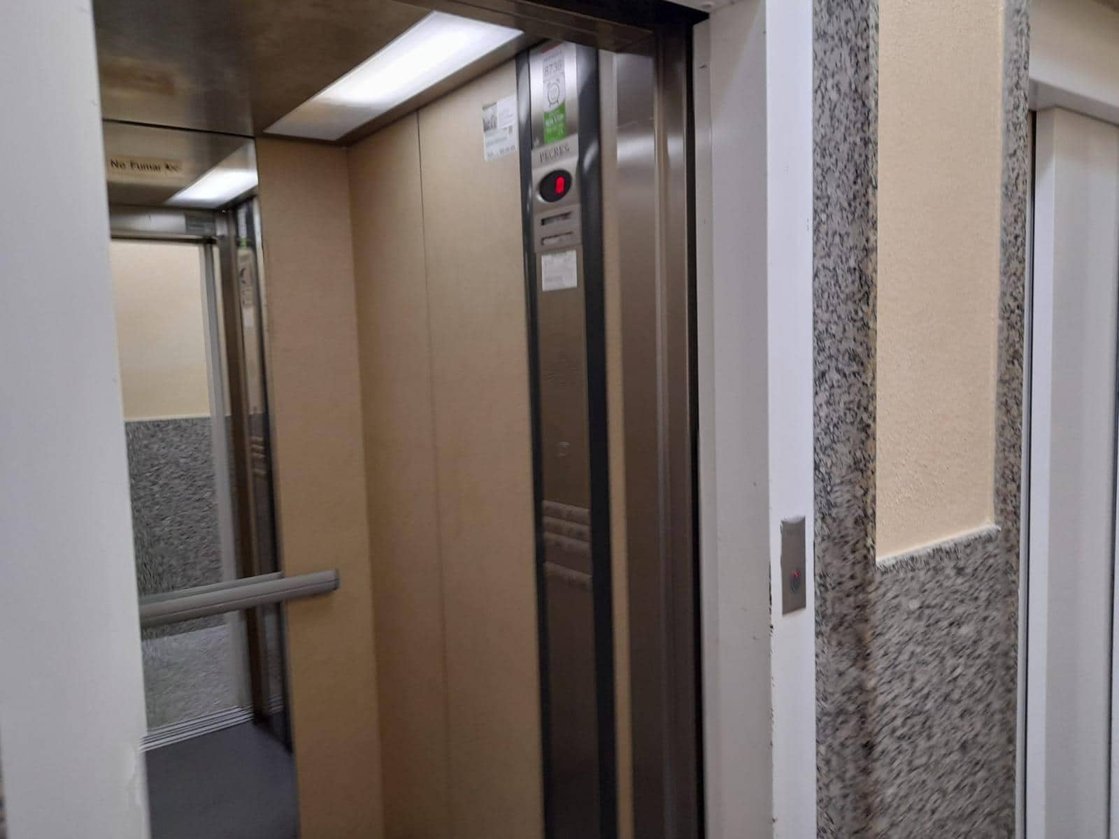 Appartement de 2 chambres à louer à Torrevieja - 850 € (Ref: 8985860)