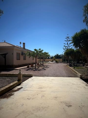 Chalet de 3 habitaciones en Aspe en venta con piscina - 395.000 € (Ref: 8992741)