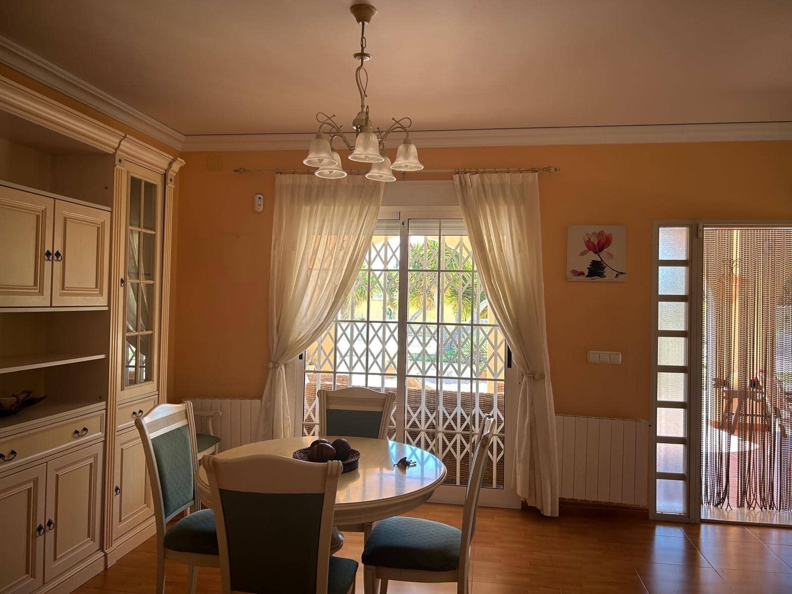 Chalet de 3 habitaciones en Aspe en venta con piscina - 395.000 € (Ref: 8992741)