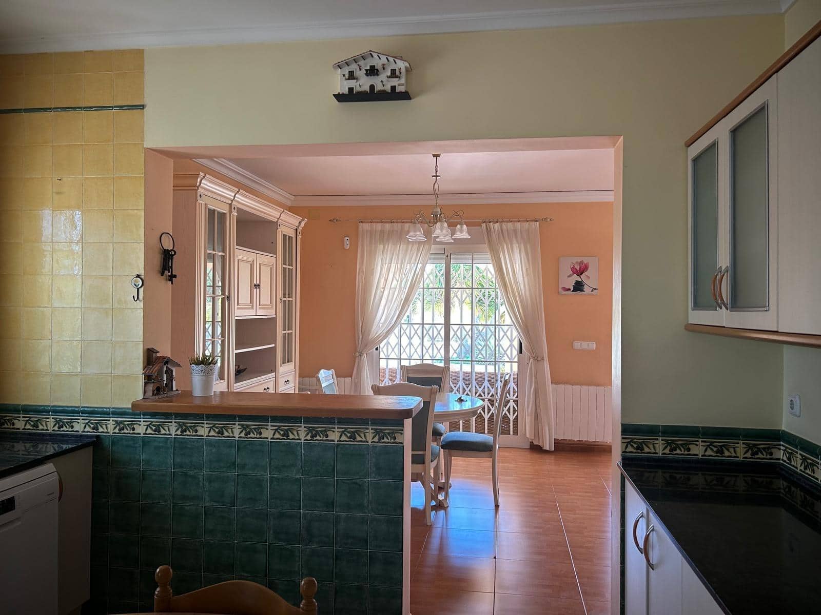 Chalet de 3 habitaciones en Aspe en venta con piscina - 395.000 € (Ref: 8992741)