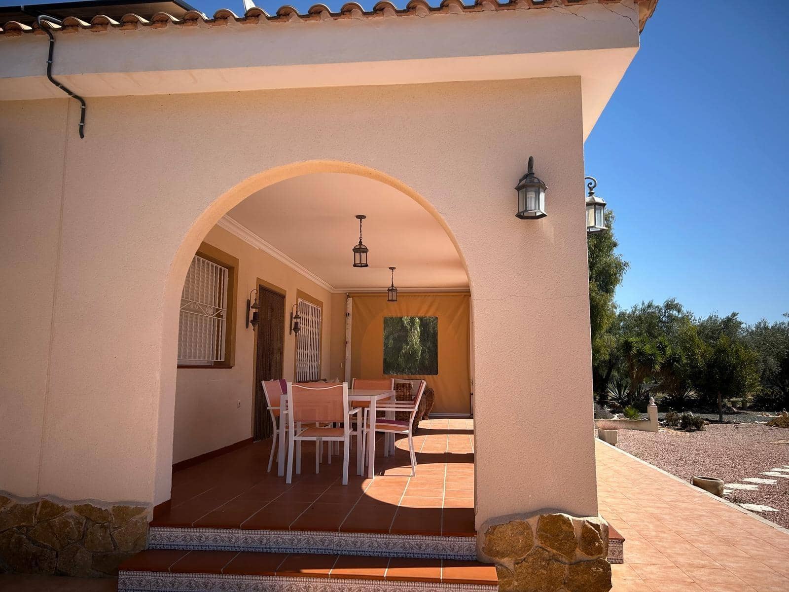 Chalet de 3 habitaciones en Aspe en venta con piscina - 395.000 € (Ref: 8992741)