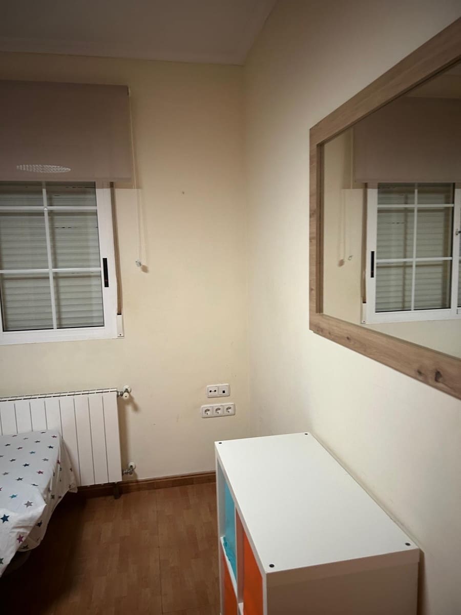 Chalet de 3 habitaciones en Aspe en venta con piscina - 395.000 € (Ref: 8992741)