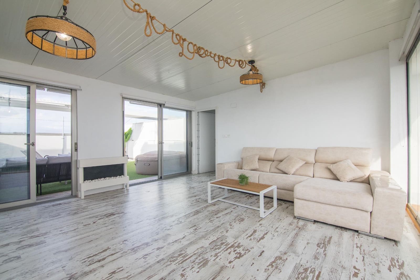 3 bedroom Penthouse for sale in Elche / Elx with pool - € 399,000 (Ref: 9344974)