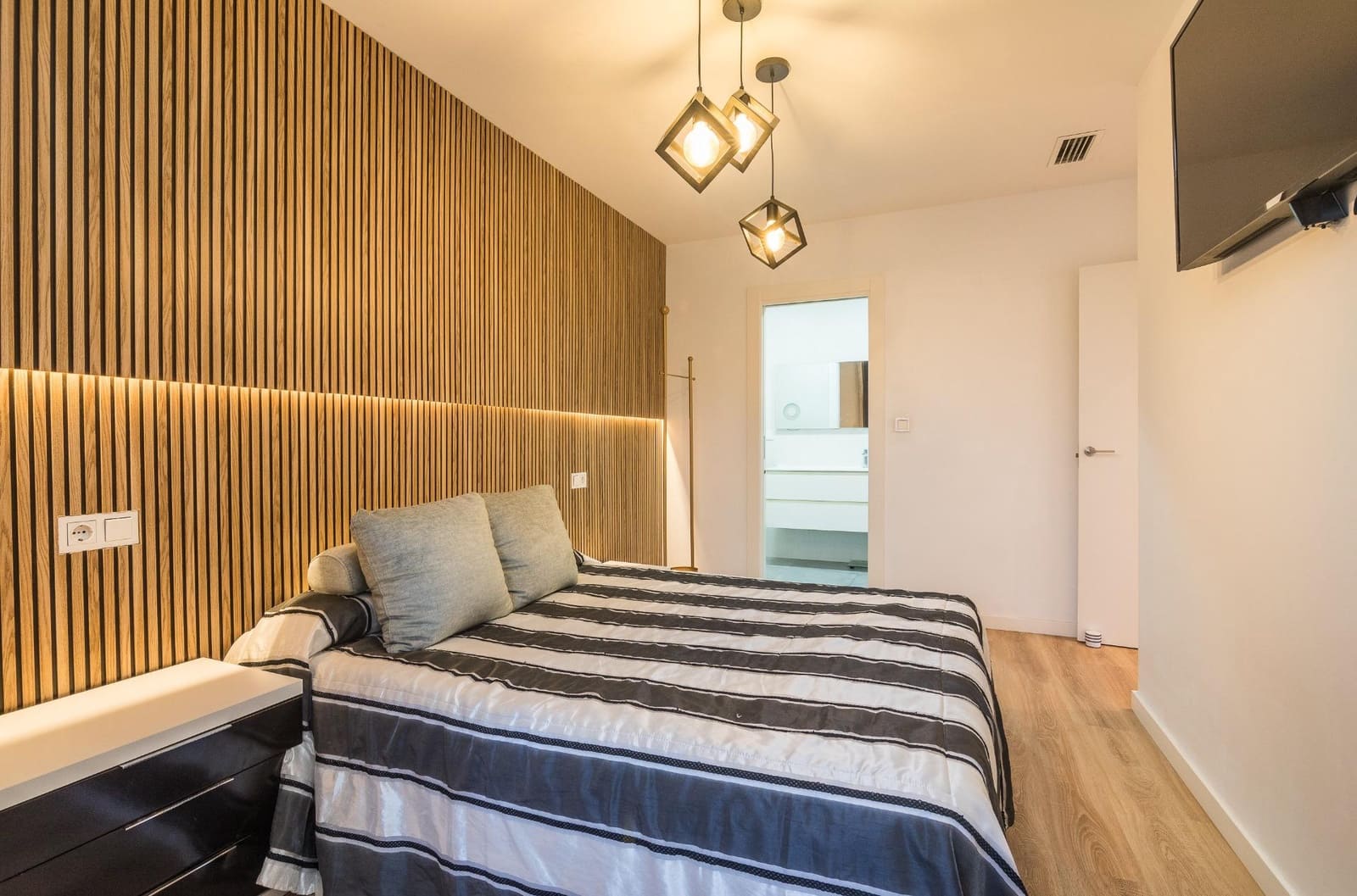 3 bedroom Penthouse for sale in Elche / Elx with pool - € 399,000 (Ref: 9344974)