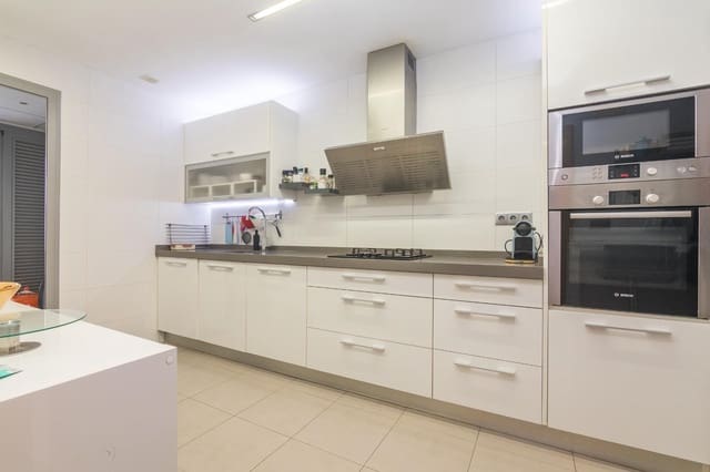 3 Zimmer Wohnung zu verkaufen in Elche / Elx mit Pool - 295.000 € (Ref: 9344975)