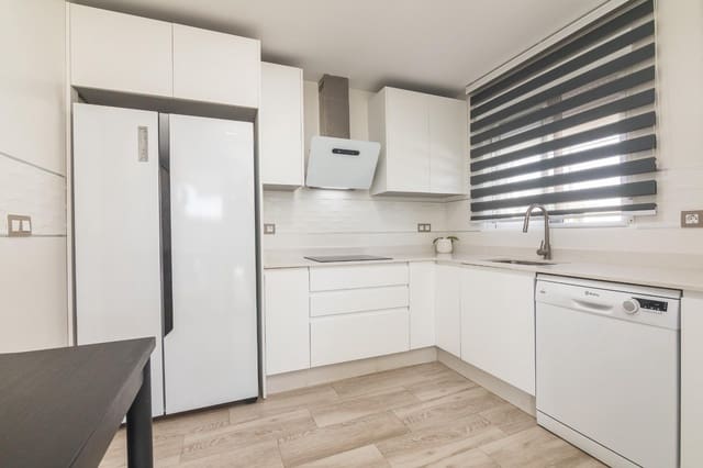 7 soverom Villa til salgs i La Algoda - Matola - El Pla, Elche / Elx med svømmebasseng - € 450 000 (Ref: 9357158)