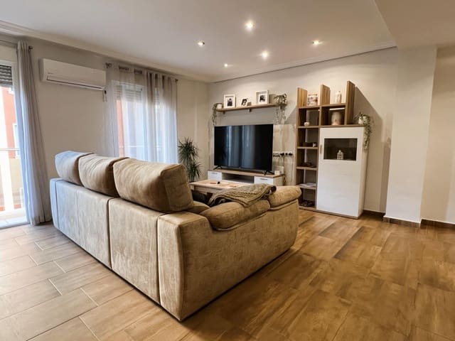 3 slaapkamer Flat te koop in Altabix, Elche / Elx - € 205.000 (Ref: 9422300)