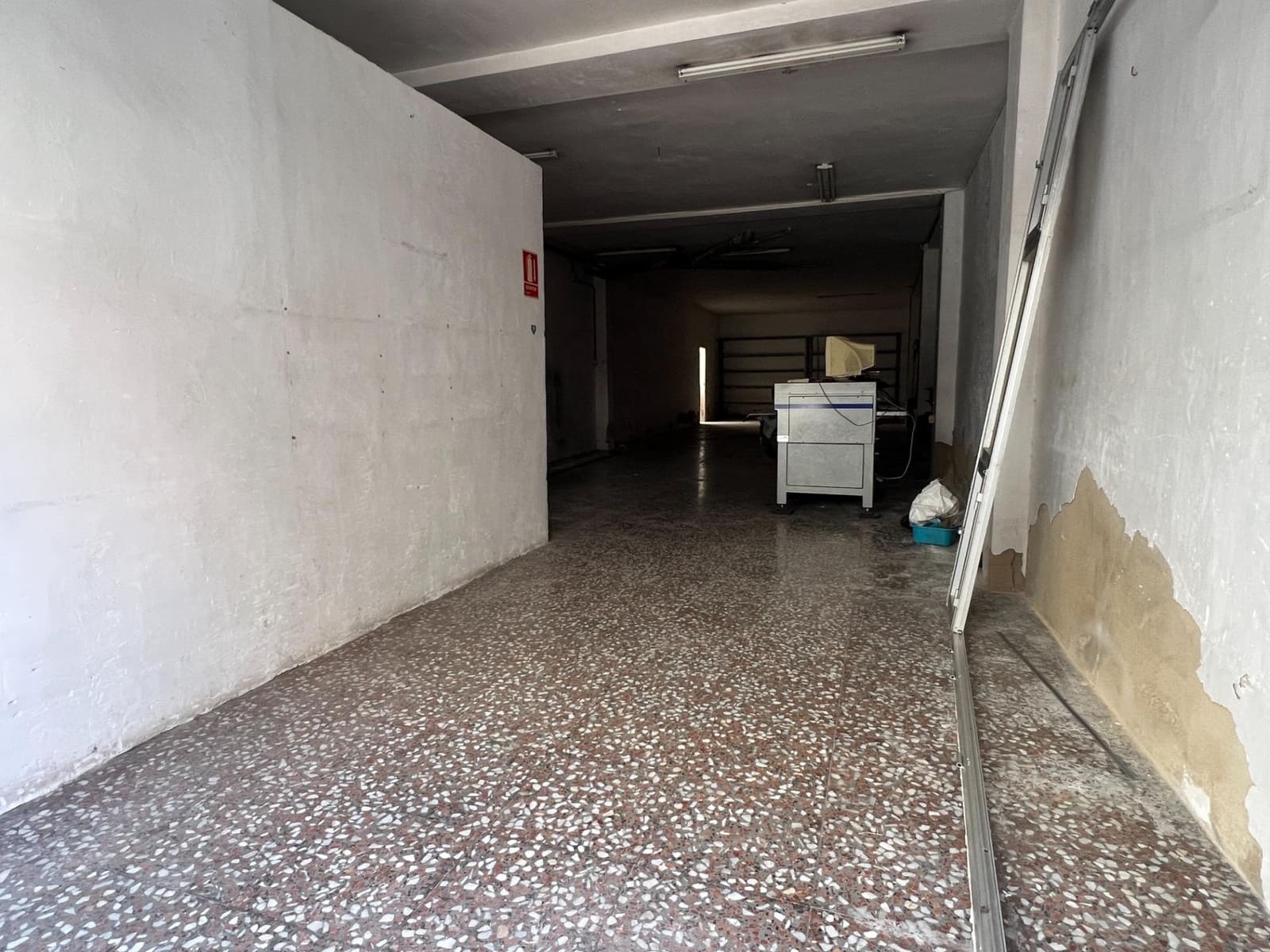 Commerciale in vendita in Elche / Elx - 72.900 € (Rif: 9422301)