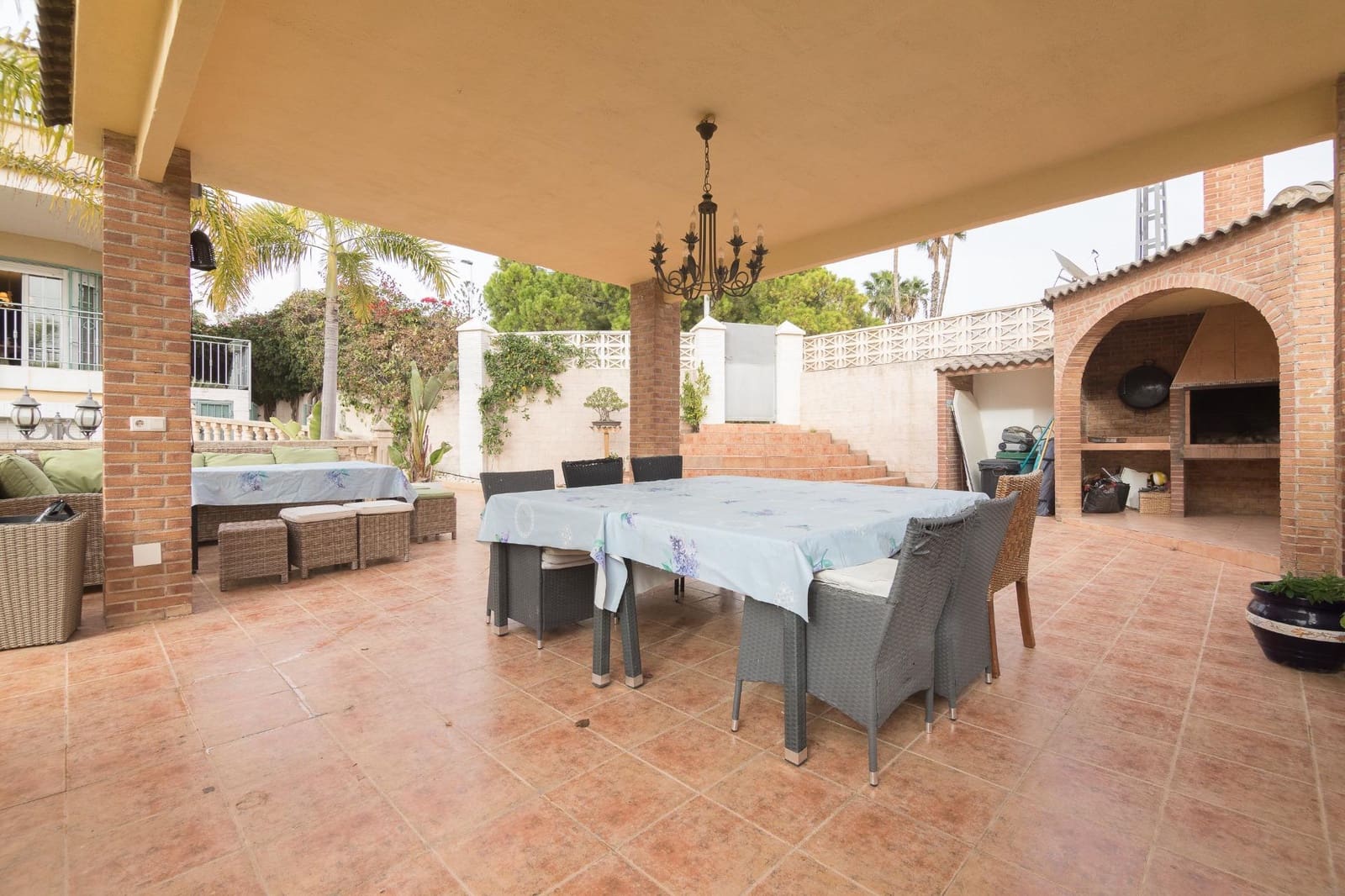 8 soveværelse Villa til salg i Elche / Elx med swimmingpool - € 689.000 (Ref: 9431023)