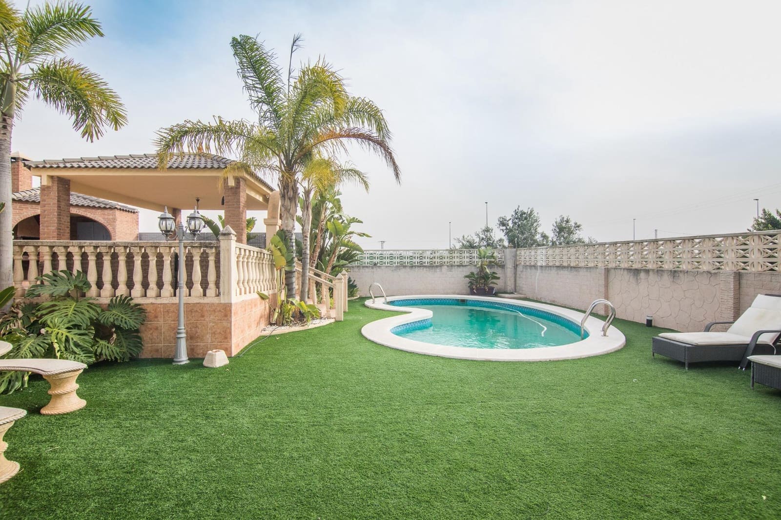 8 soveværelse Villa til salg i Elche / Elx med swimmingpool - € 689.000 (Ref: 9431023)