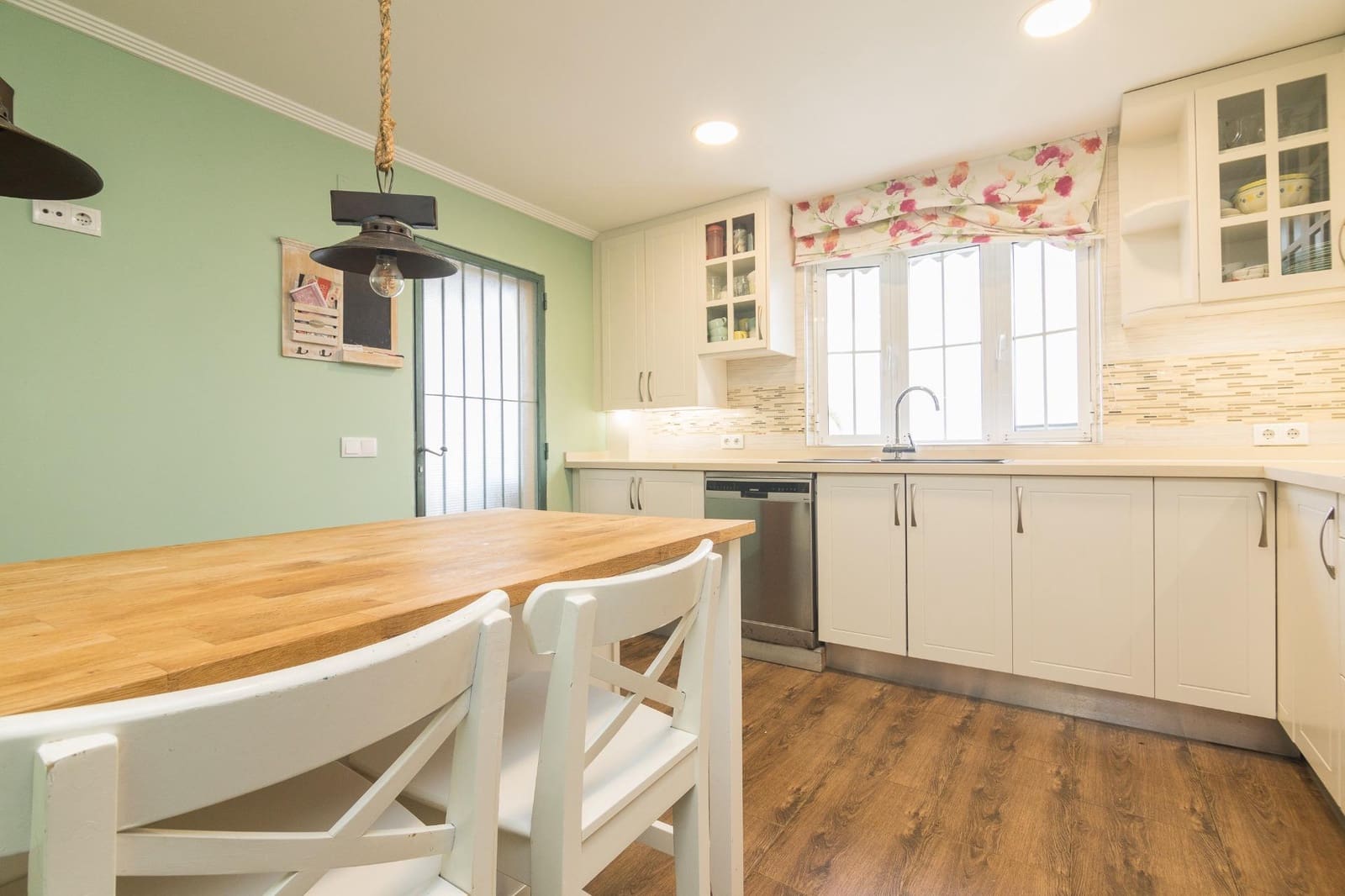 8 bedroom Villa for sale in Elche / Elx with pool - € 689,000 (Ref: 9431023)