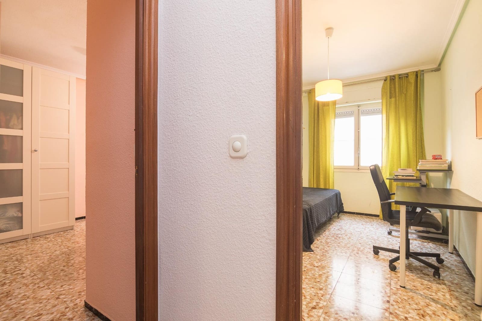 4 sypialnia Mieszkanie na sprzedaż w Elche / Elx - 180 000 € (Ref: 9436082)