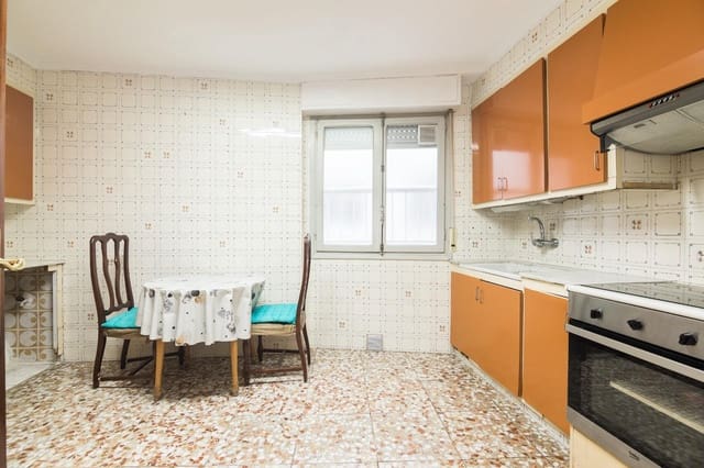 4 quarto Apartamento para venda em Carrús Oest - El Toscar, Elche / Elx - 180 000 € (Ref: 9436082)