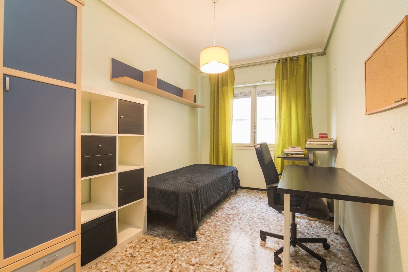 4 bedroom Flat for sale in Elche / Elx - € 172,000 (Ref: 9436082)