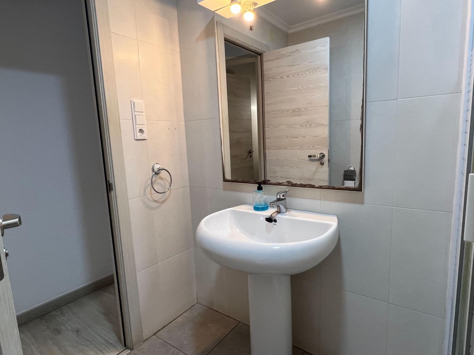 3 quarto Apartamento para arrendar em Elche / Elx - 850 € (Ref: 9468576)