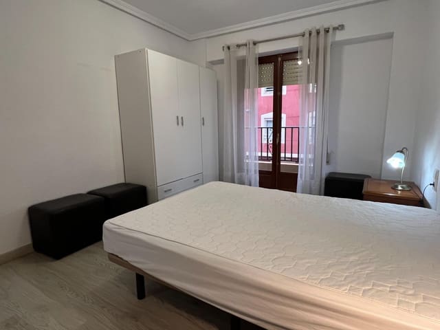 3 quarto Apartamento para arrendar em El Pla de Sant Josep - L'Asil, Elche / Elx - 850 € (Ref: 9468576)