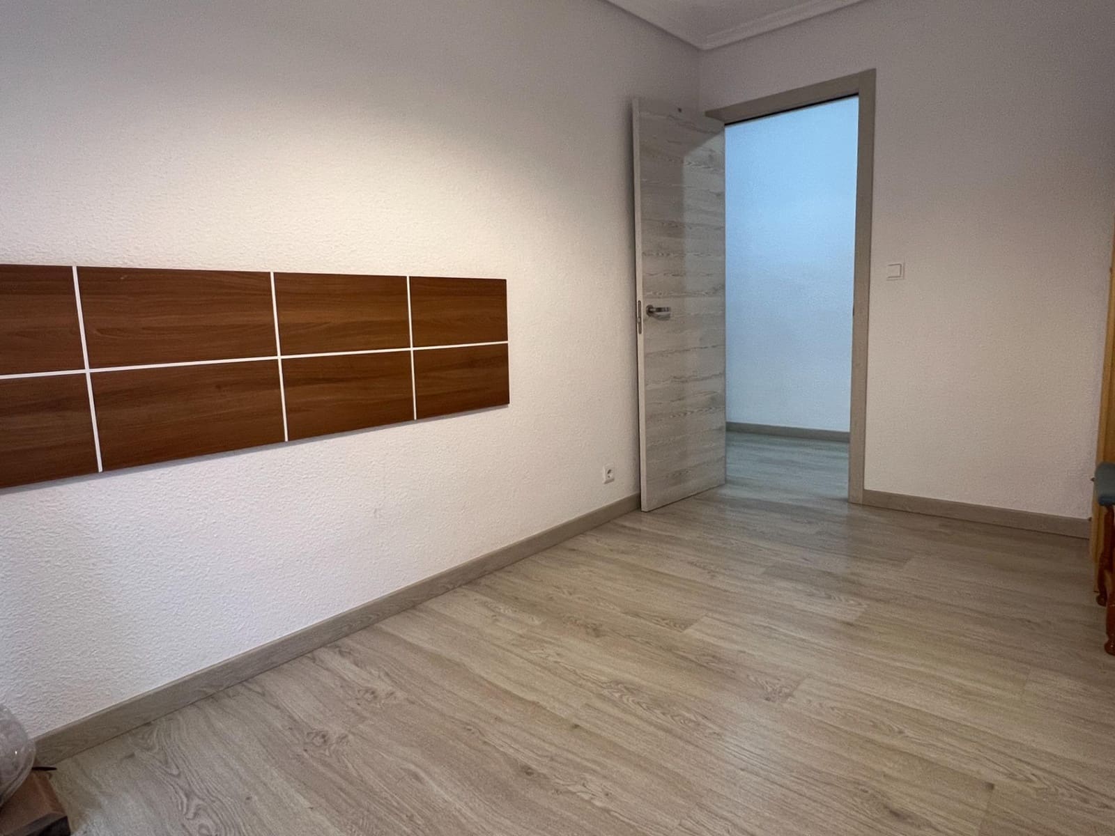 3 quarto Apartamento para arrendar em Elche / Elx - 850 € (Ref: 9468576)