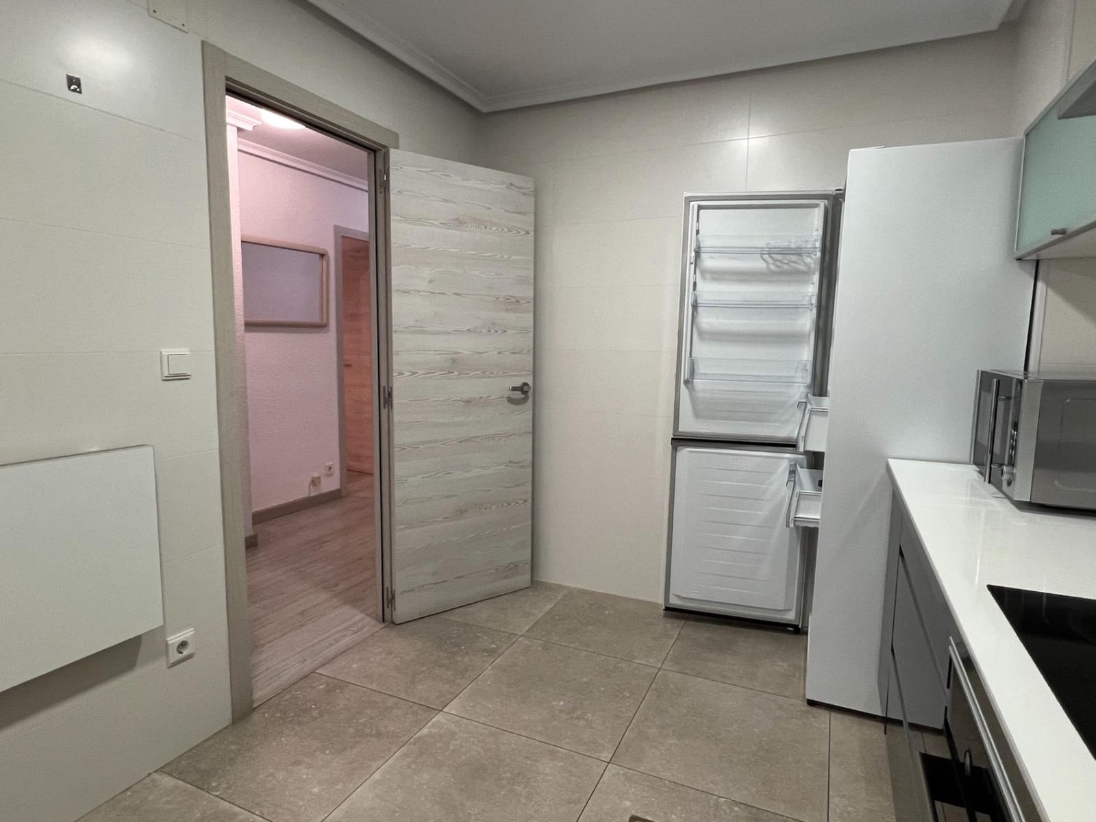 3 quarto Apartamento para arrendar em Elche / Elx - 850 € (Ref: 9468576)