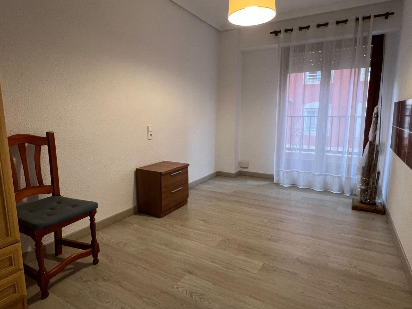 3 quarto Apartamento para arrendar em Elche / Elx - 850 € (Ref: 9468576)
