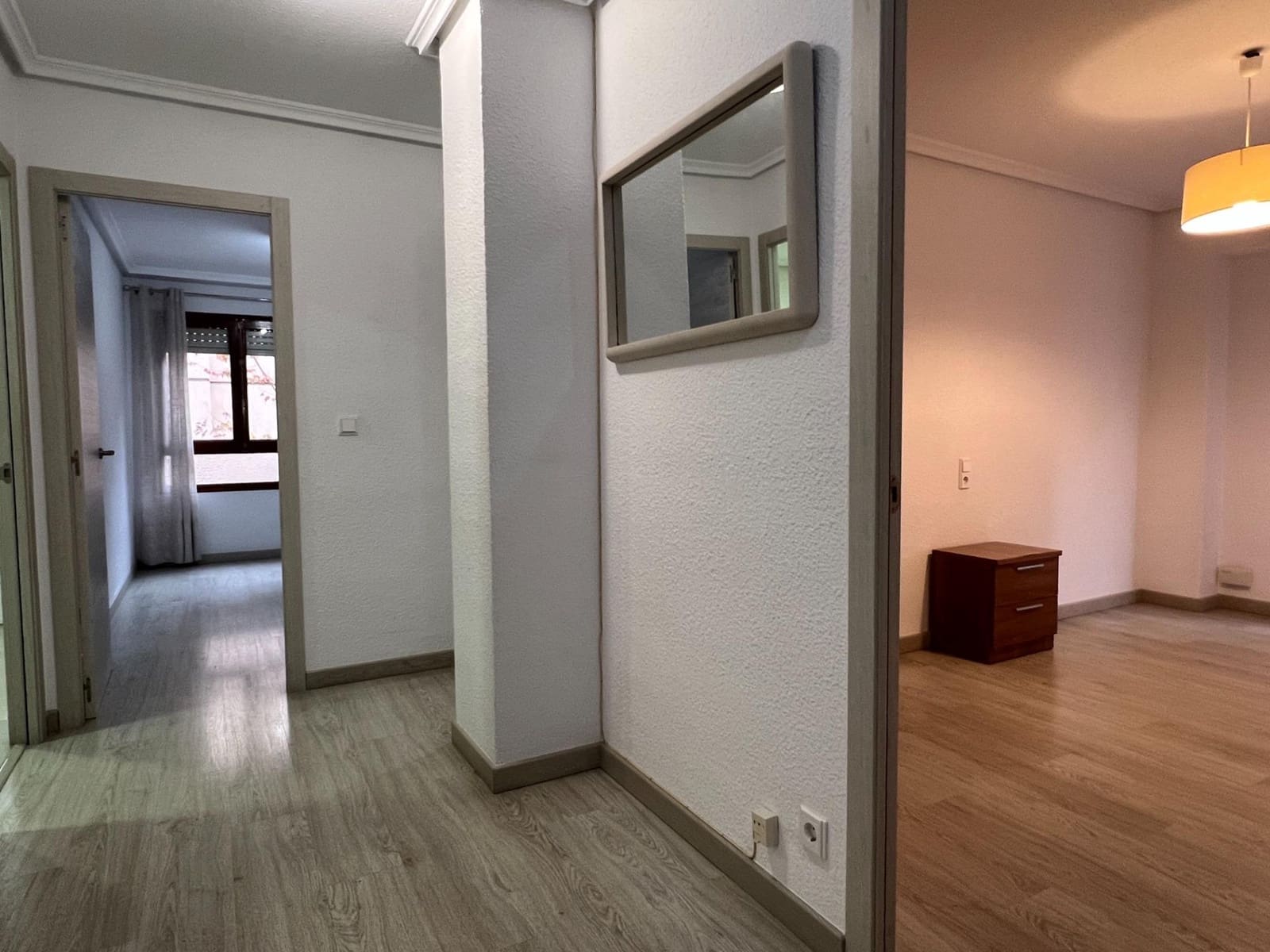 3 quarto Apartamento para arrendar em Elche / Elx - 850 € (Ref: 9468576)