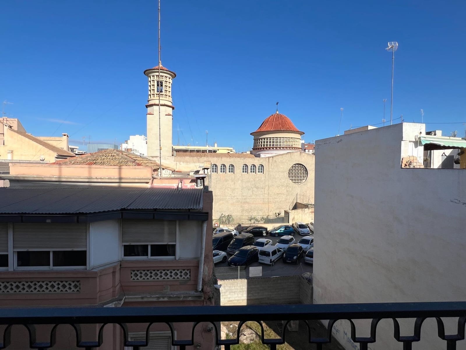 Piso de 4 habitaciones en Elche / Elx en alquiler - 1.200 € (Ref: 9483569)