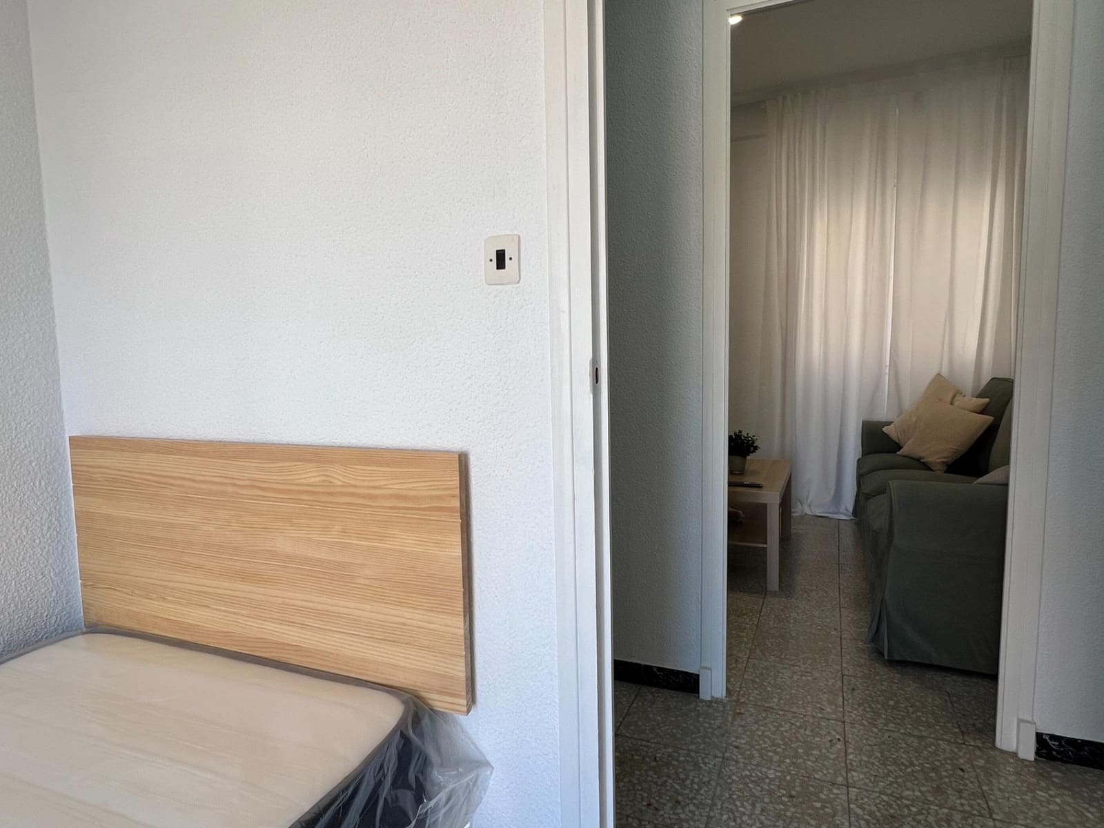 Piso de 4 habitaciones en Elche / Elx en alquiler - 1.200 € (Ref: 9483569)
