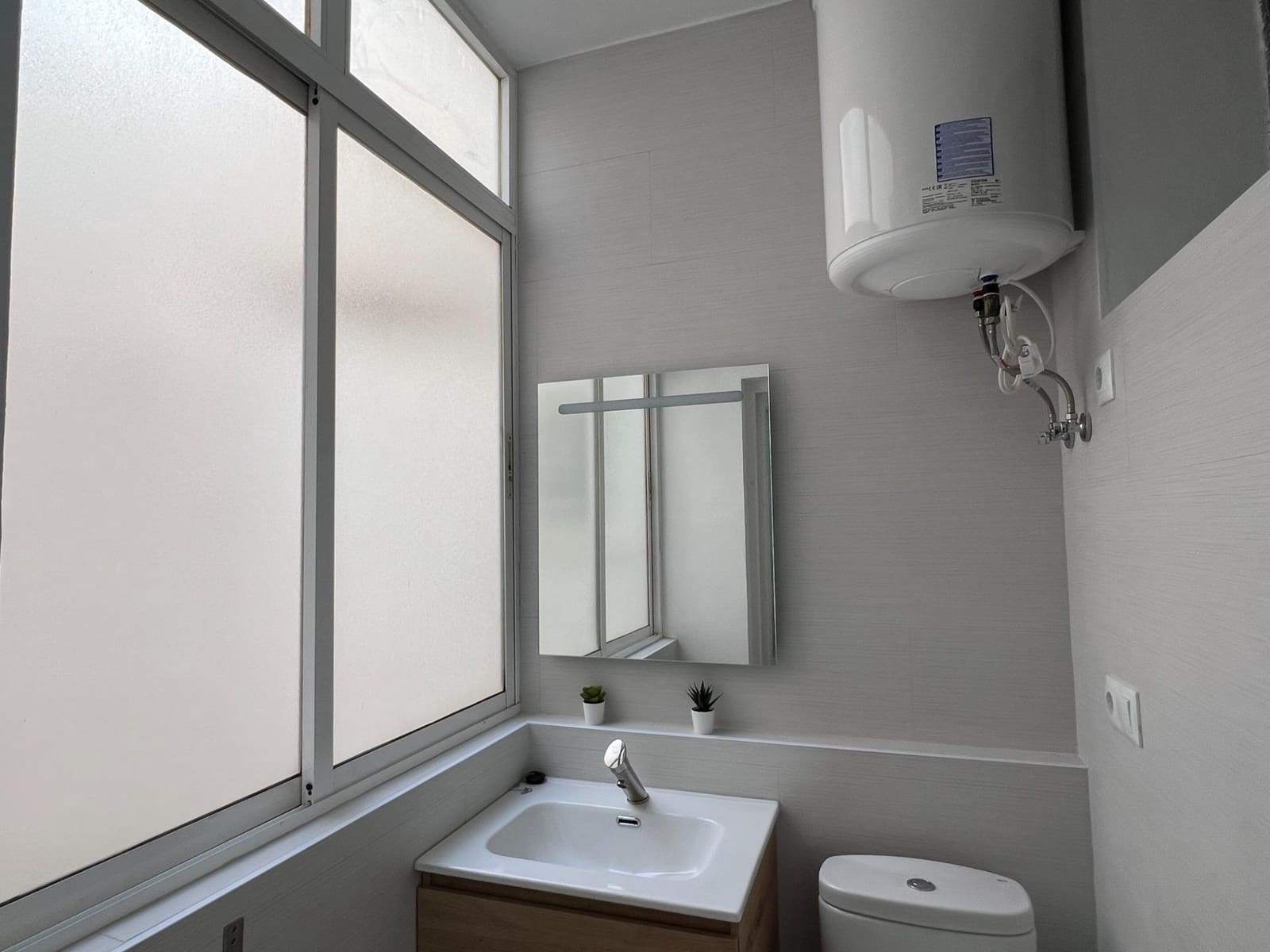 Piso de 4 habitaciones en Elche / Elx en alquiler - 1.200 € (Ref: 9483569)