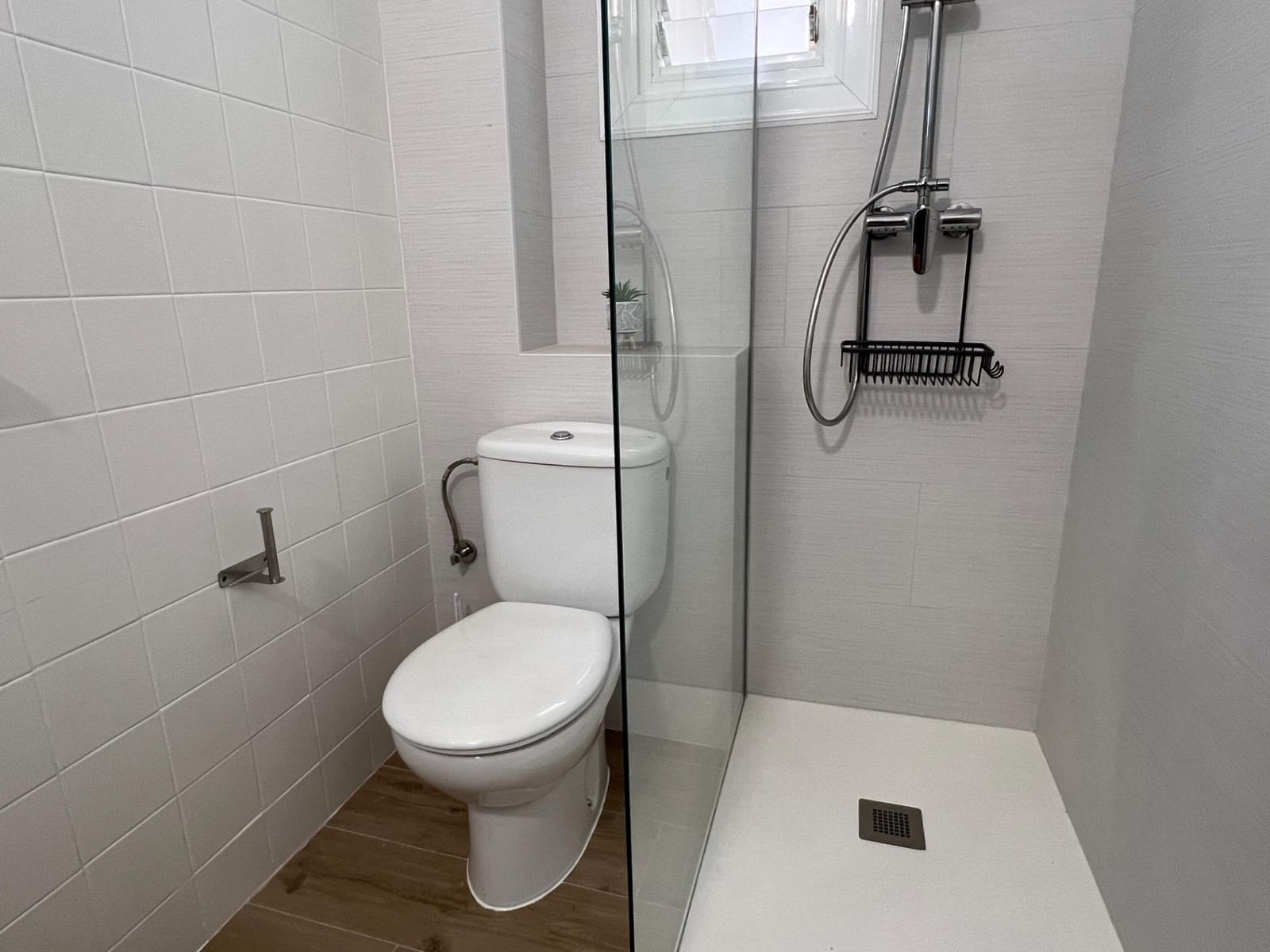 Piso de 4 habitaciones en Elche / Elx en alquiler - 1.200 € (Ref: 9483569)