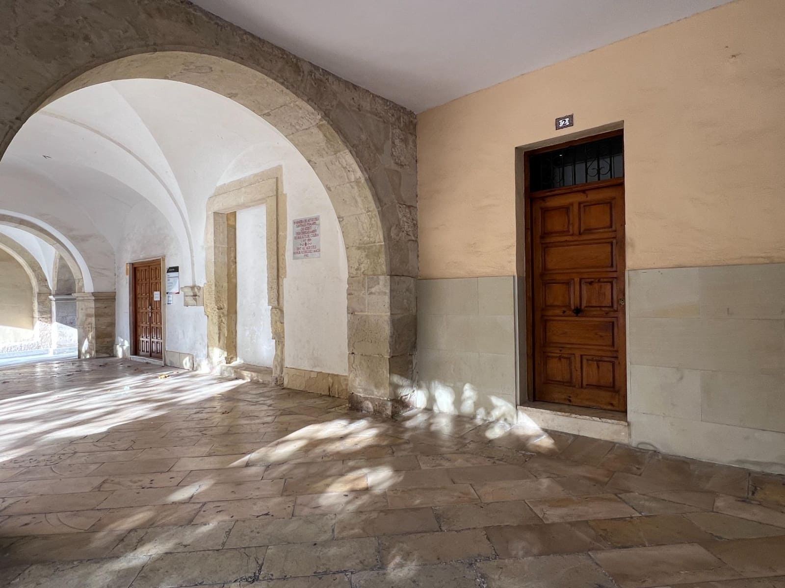 Piso de 4 habitaciones en Elche / Elx en alquiler - 1.200 € (Ref: 9483569)