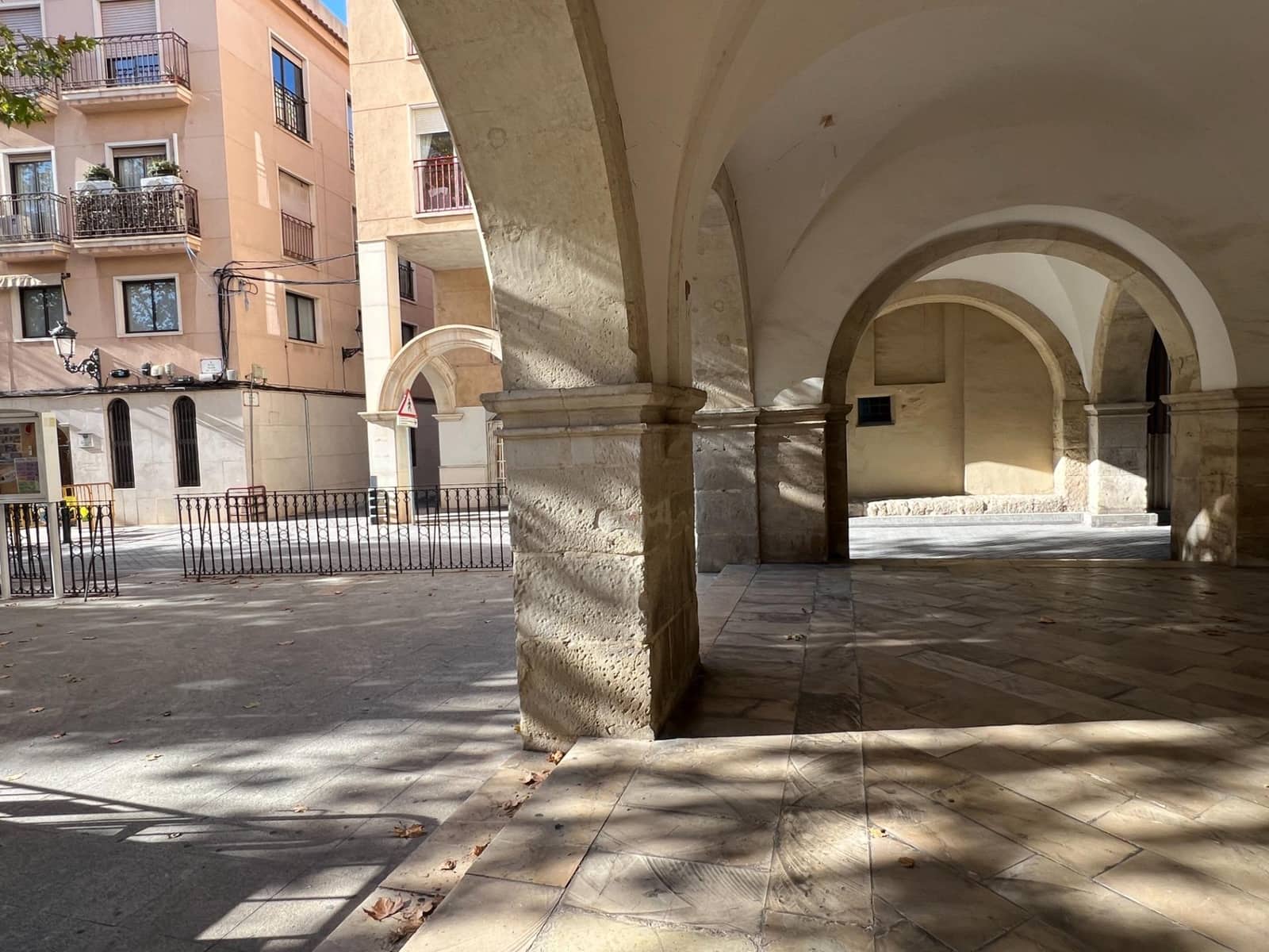 Piso de 4 habitaciones en Elche / Elx en alquiler - 1.200 € (Ref: 9483569)