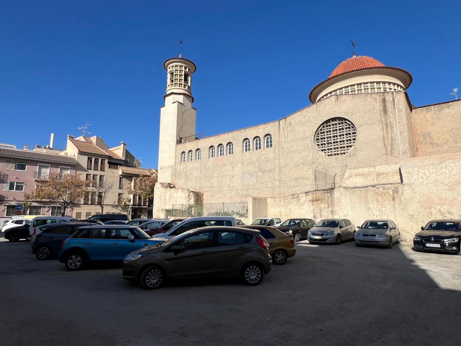 Piso de 4 habitaciones en Elche / Elx en alquiler - 1.200 € (Ref: 9483569)