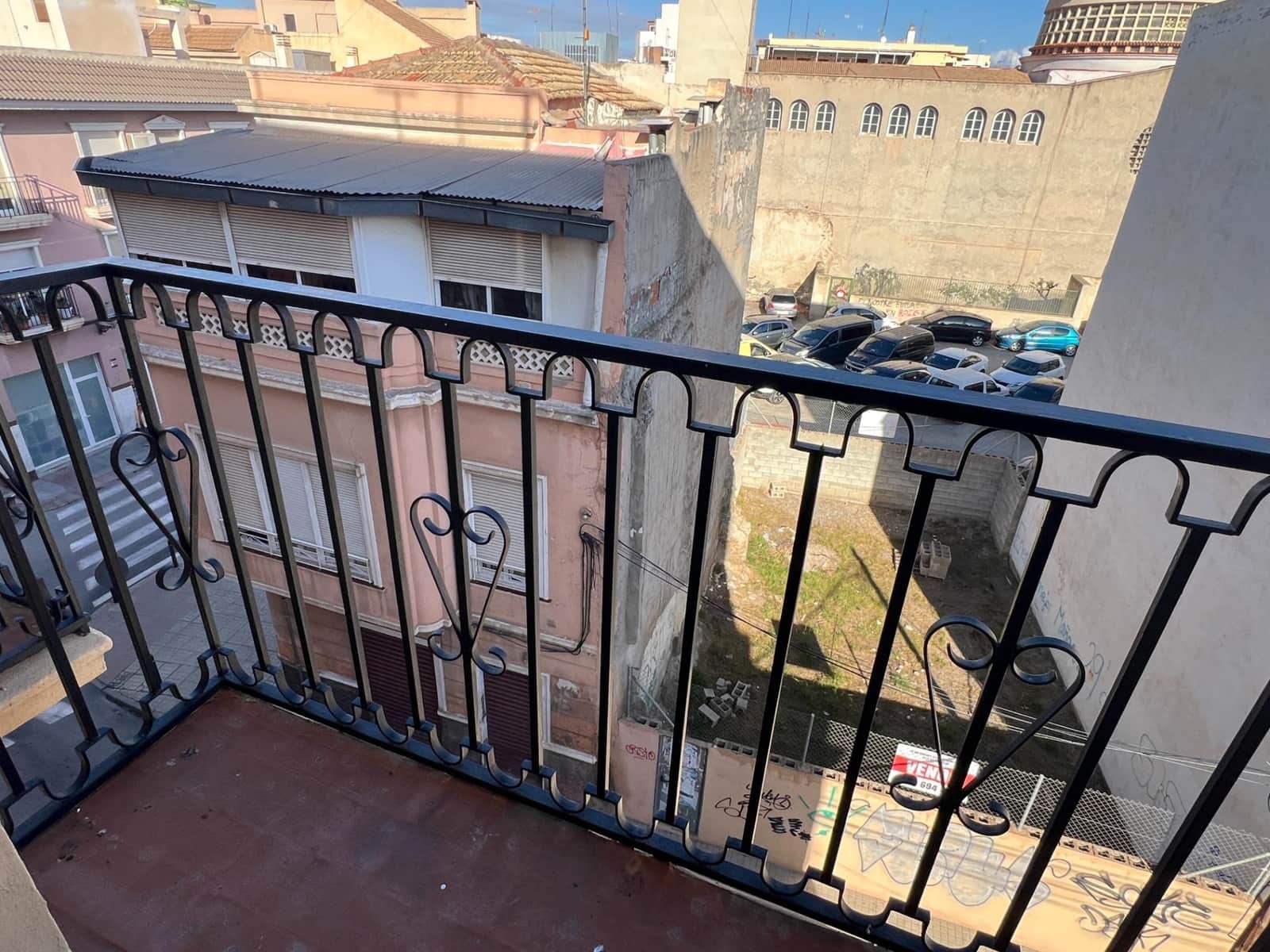 Piso de 4 habitaciones en Elche / Elx en alquiler - 1.200 € (Ref: 9483569)
