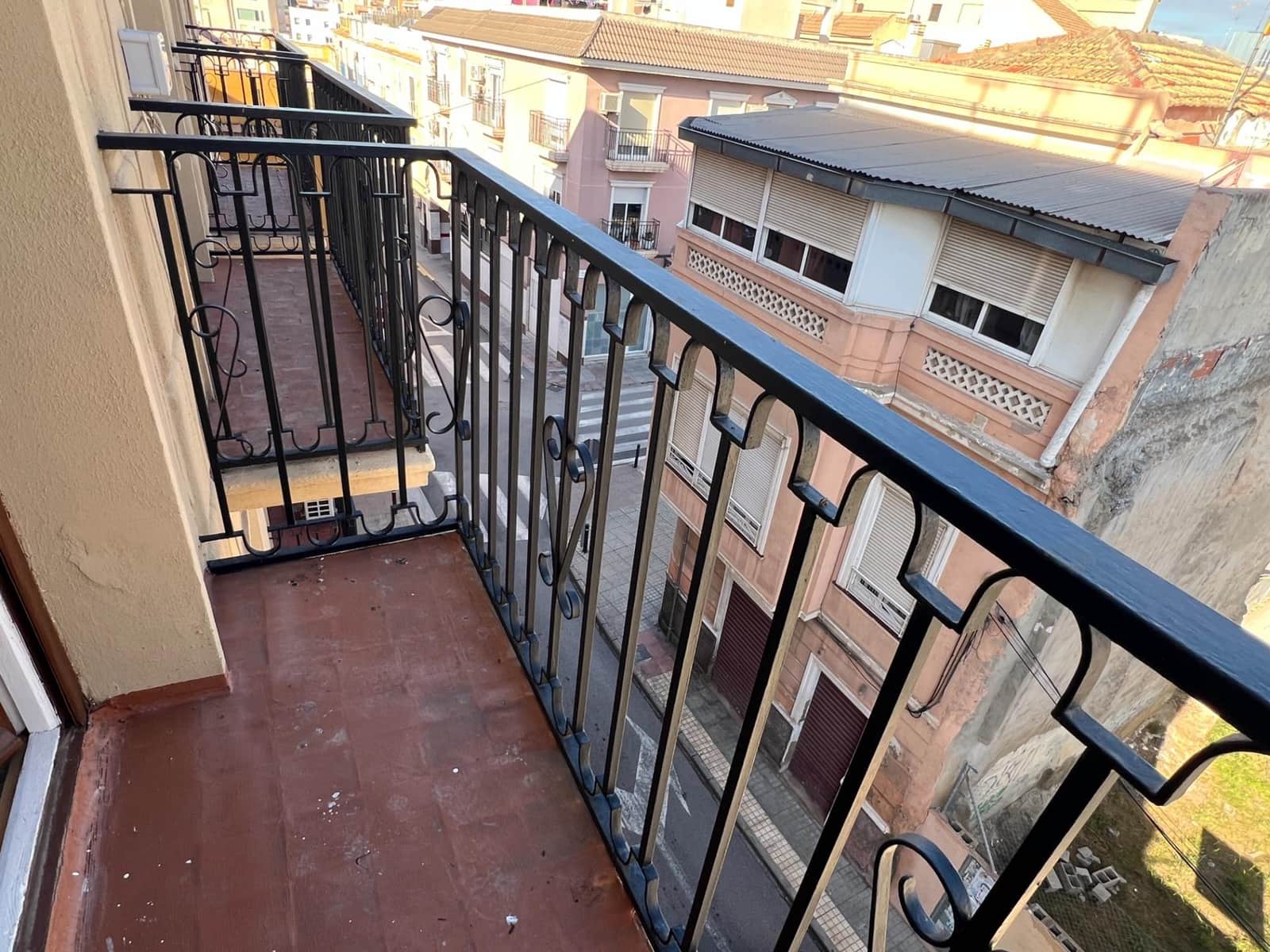 Piso de 4 habitaciones en Elche / Elx en alquiler - 1.200 € (Ref: 9483569)