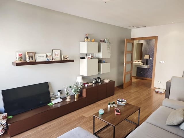 3 sovrum Lägenhet till salu i Carrús Est - Camí dels Magros, Elche / Elx - 169 900 € (Ref: 9504492)