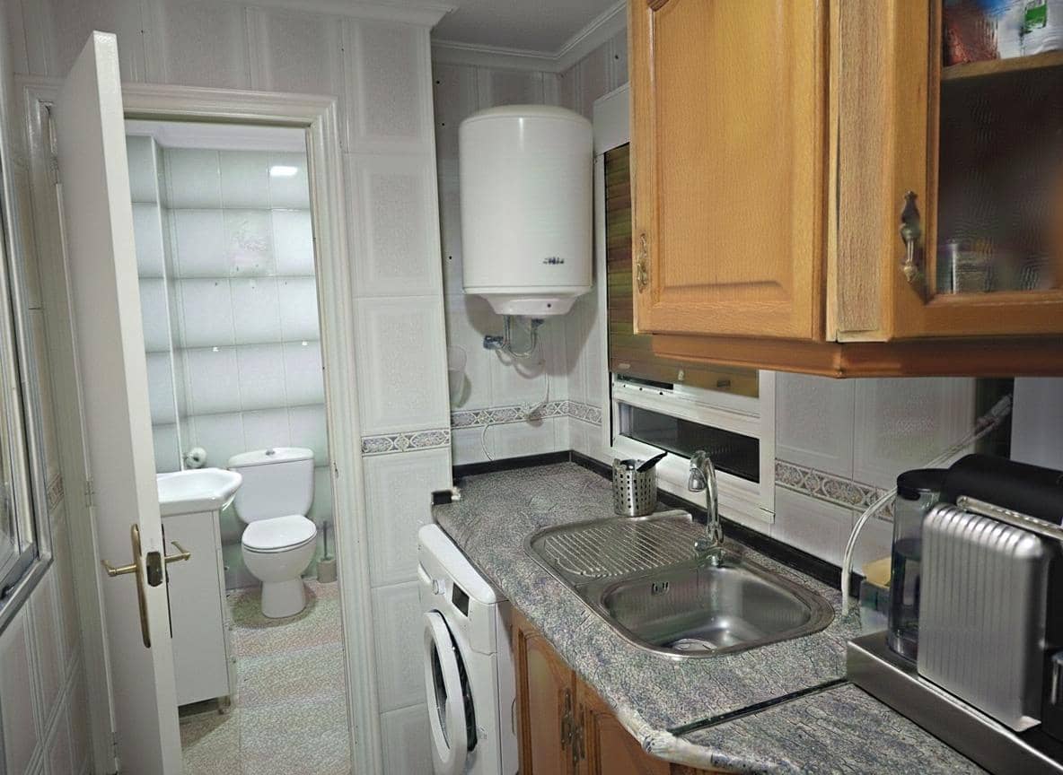 Piso de 2 habitaciones en Elche / Elx en venta - 118.000 € (Ref: 9533636)