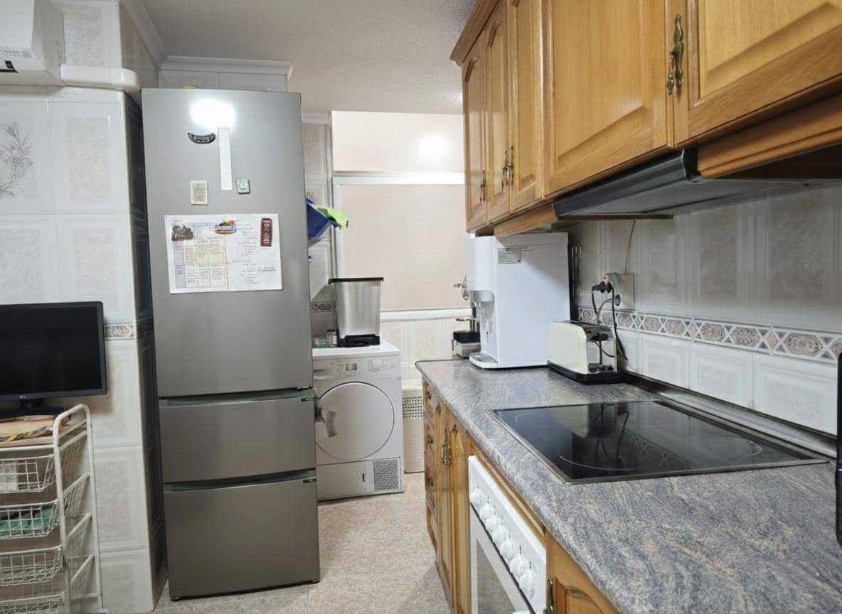 Piso de 2 habitaciones en Elche / Elx en venta - 118.000 € (Ref: 9533636)
