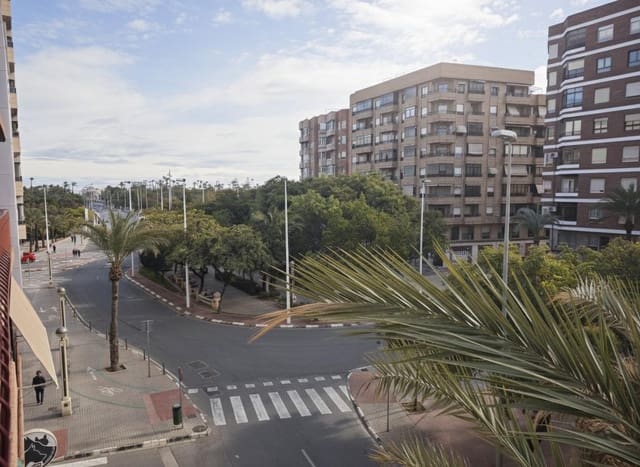 2 makuuhuone Asunto myytävänä paikassa Centro, Elche / Elx - 114 900 € (Ref: 9533636)