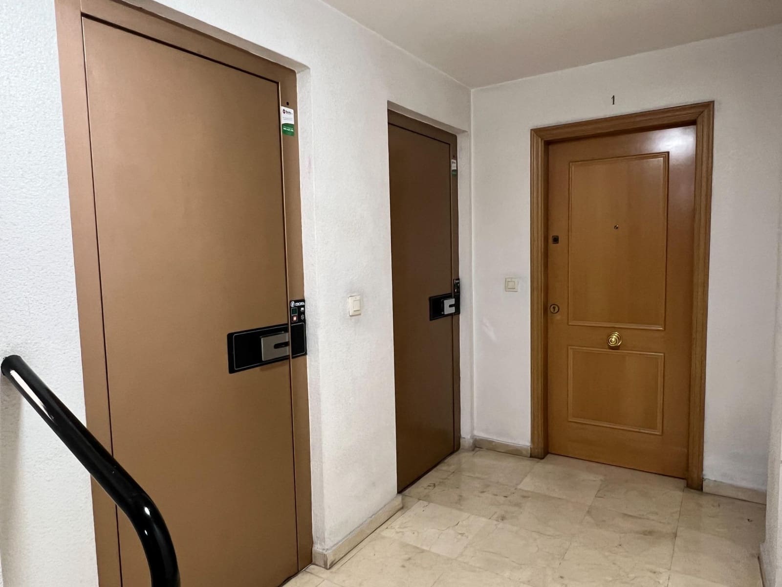 4 bedroom Flat for rent in Elche / Elx - € 950 (Ref: 9584536)