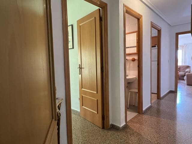 4 slaapkamer Flat te huur in Altabix, Elche / Elx - € 950 (Ref: 9584536)