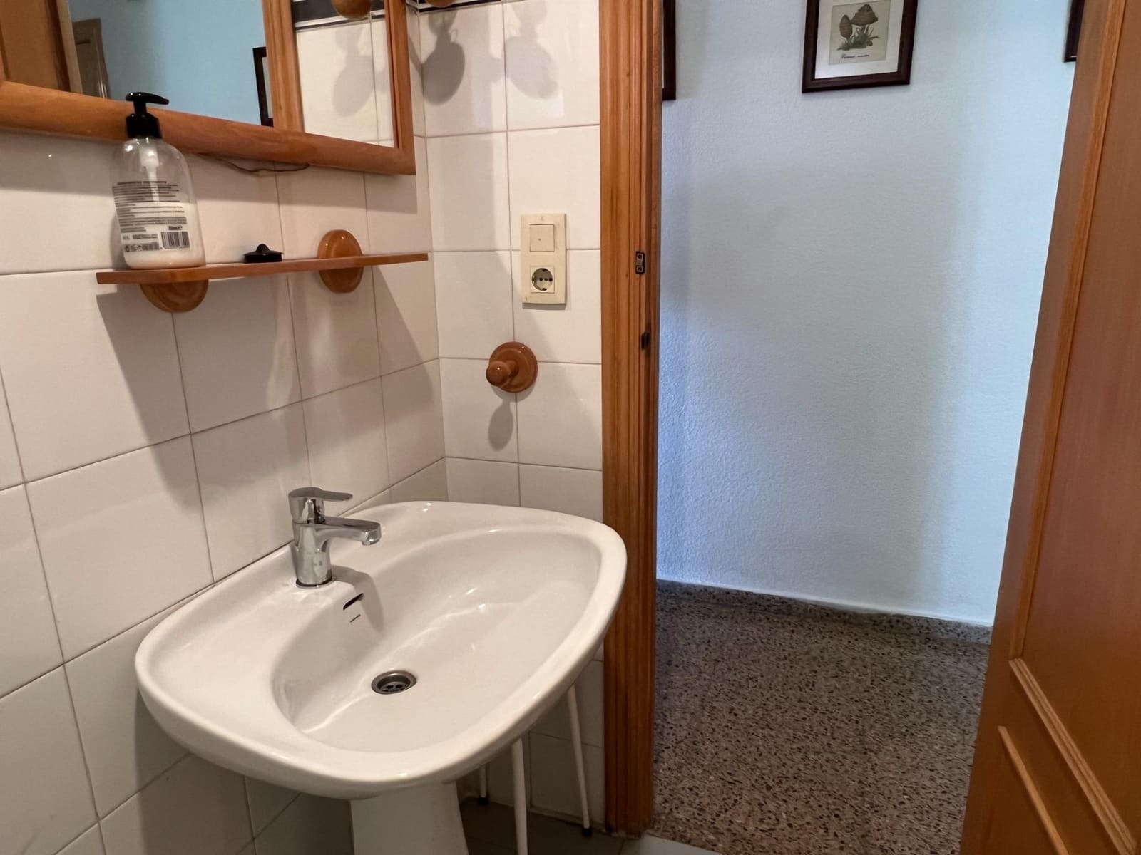 4 bedroom Flat for rent in Elche / Elx - € 950 (Ref: 9584536)