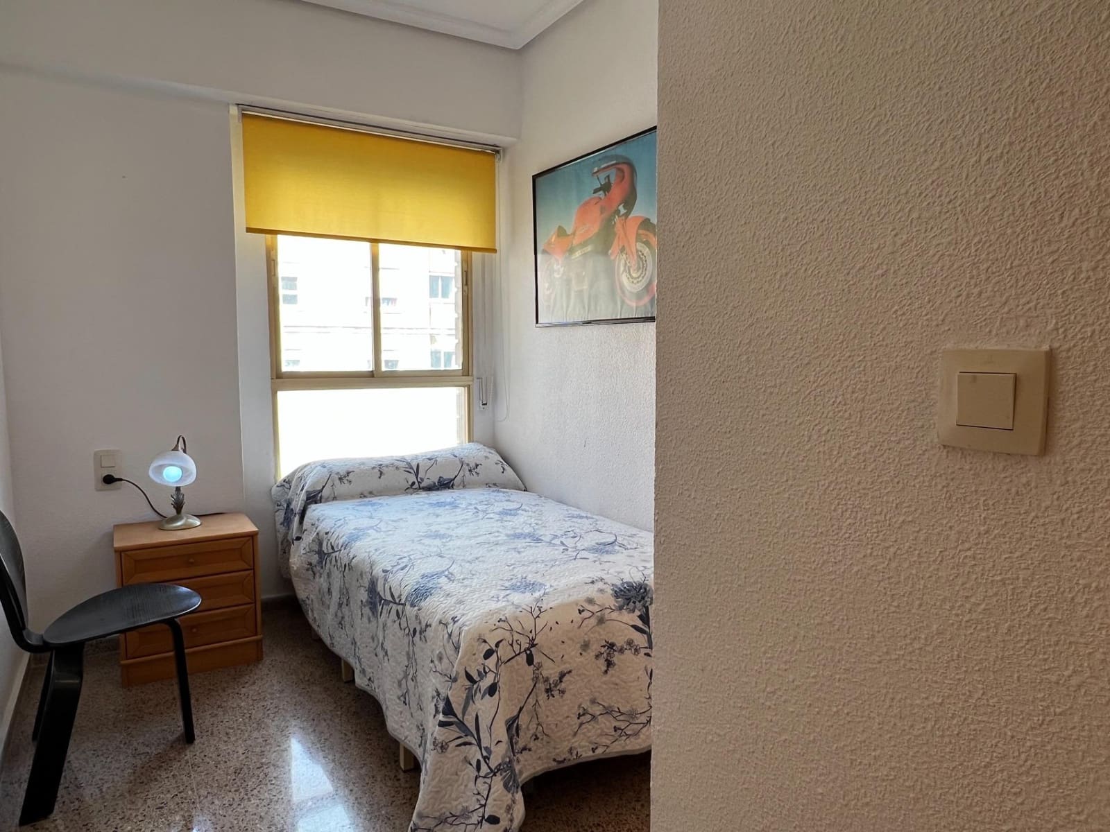 4 bedroom Flat for rent in Elche / Elx - € 950 (Ref: 9584536)