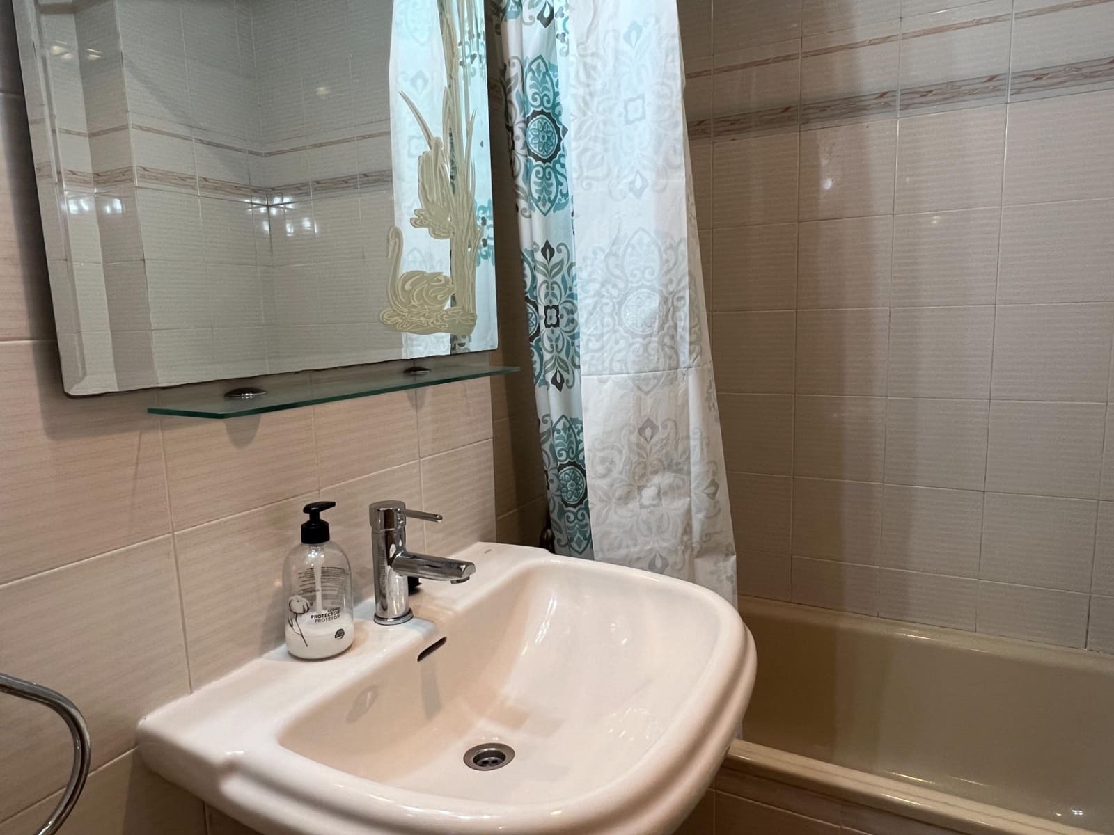 4 bedroom Flat for rent in Elche / Elx - € 950 (Ref: 9584536)