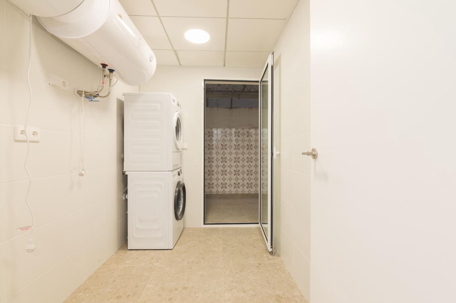 7 bedroom Apartment for rent in Elche / Elx - € 385 (Ref: 9611412)