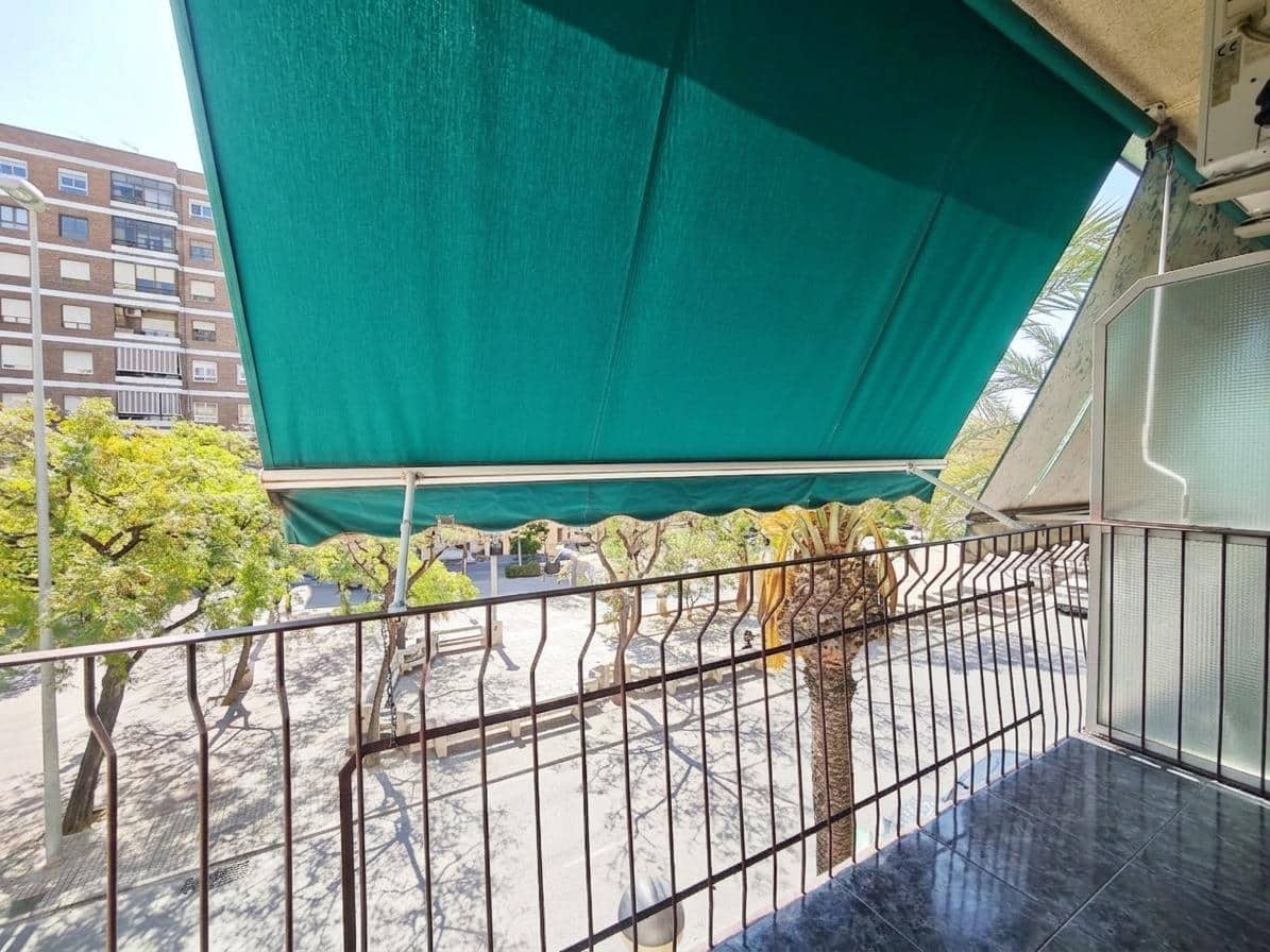 2 slaapkamer Flat te koop in Elche / Elx - € 125.000 (Ref: 9735769)