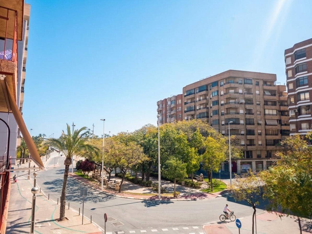 2 soveværelse Lejlighed til salg i Elche / Elx - € 125.000 (Ref: 9735769)