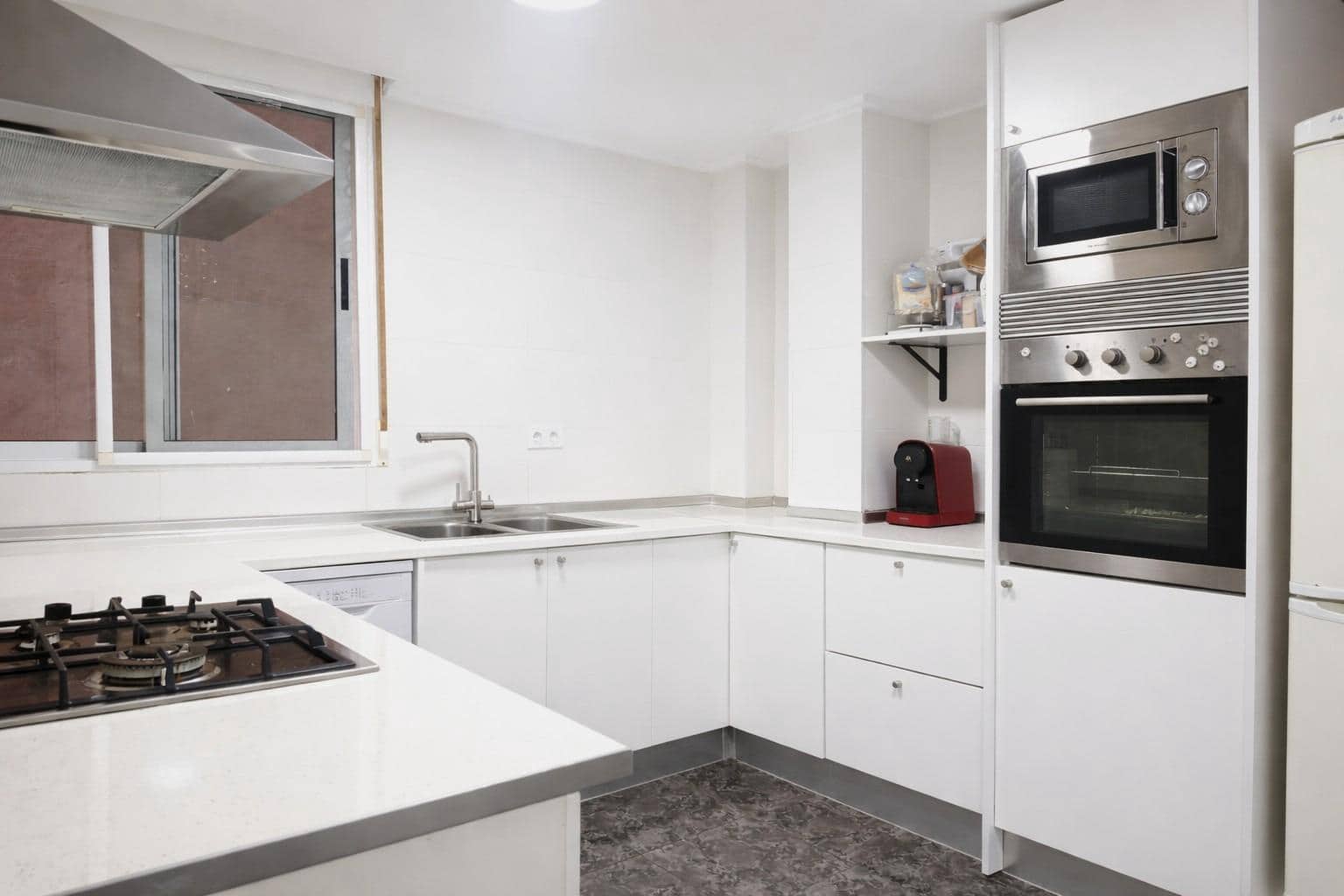 2 soveværelse Lejlighed til salg i Elche / Elx - € 125.000 (Ref: 9735769)