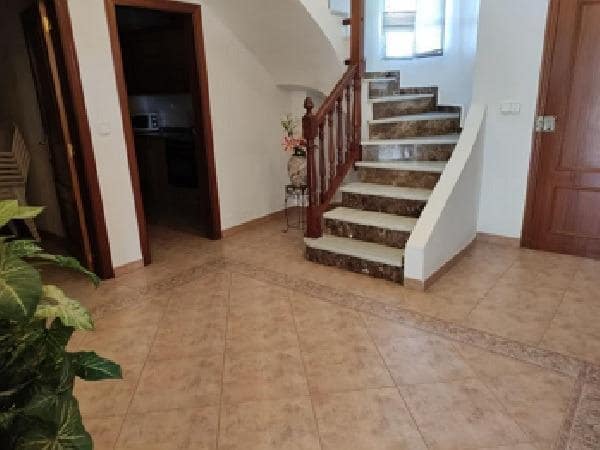 5 sypialnia Willa na sprzedaż w Torrellano z basenem garażem - 419 000 € (Ref: 9759162)